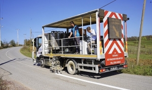 buyuksehirden-izmitte-13-bin-metre-yol-cizgisi-8iwy6O11.jpg