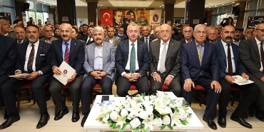 cem-vakfinin-calistayinda-buyukakina-yogun-ilgi-SyhxHsSU.jpg