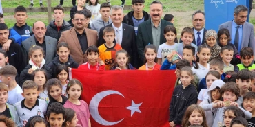 golcukte-cumhuriyet-coskusu-sporla-birlesti-8IssWse1.jpg