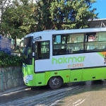 İçi̇nde Yolcuların Olduğu Özel Halk Otobüsü Duvara Çarptı