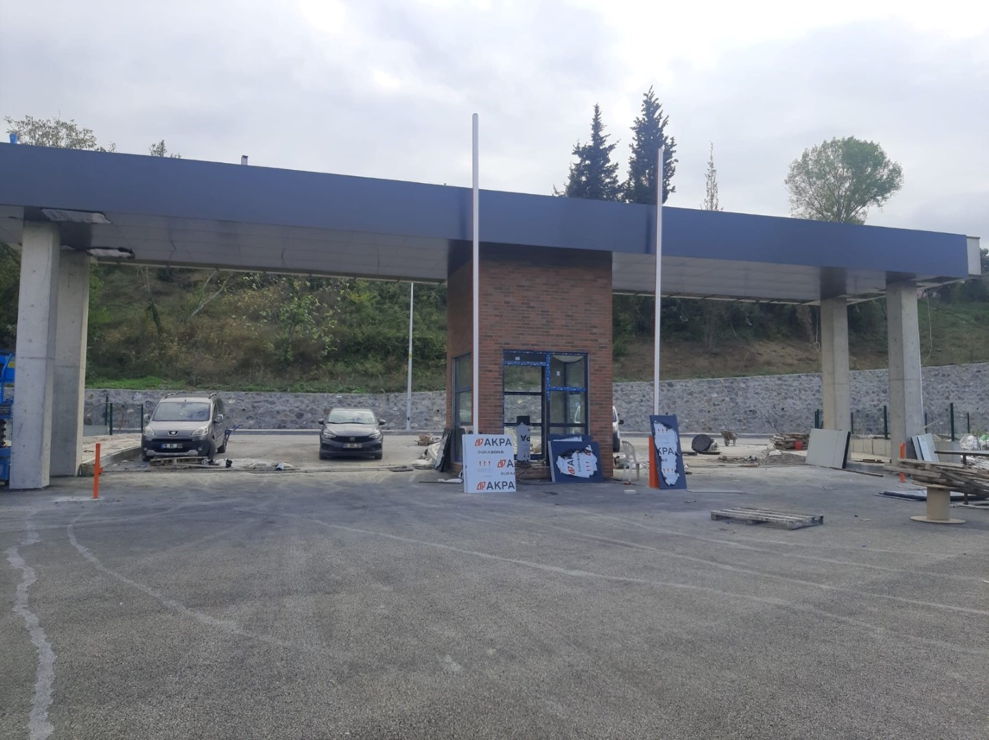 Karamürsel Termi̇nali̇ Hızla İlerli̇yor