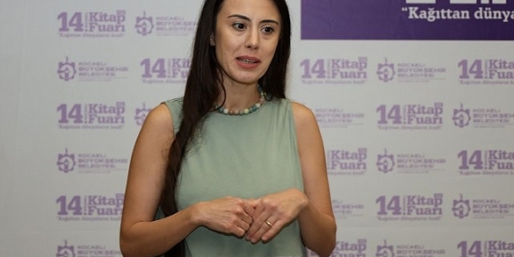 ”Kasabalı bir toplumuz, kasabada sıkışıp kaldık”
