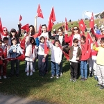 kocaelide-binler-cumhuriyet-askina-kostu-LQjDzcBP.jpg