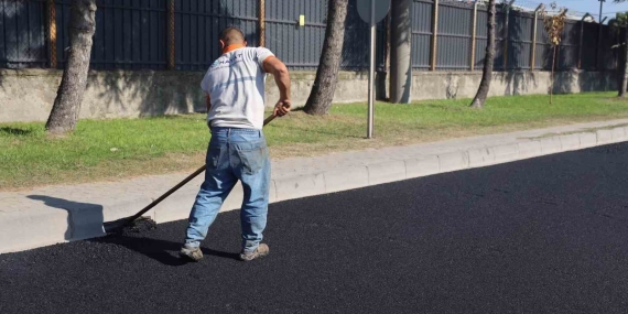 Körfezde 1 Günde 500 Ton Asfalt Seri̇ldi̇