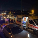 Önünde Seyreden Otomobi̇le Çarptı: 1İ Çocuk 5 Yaralı