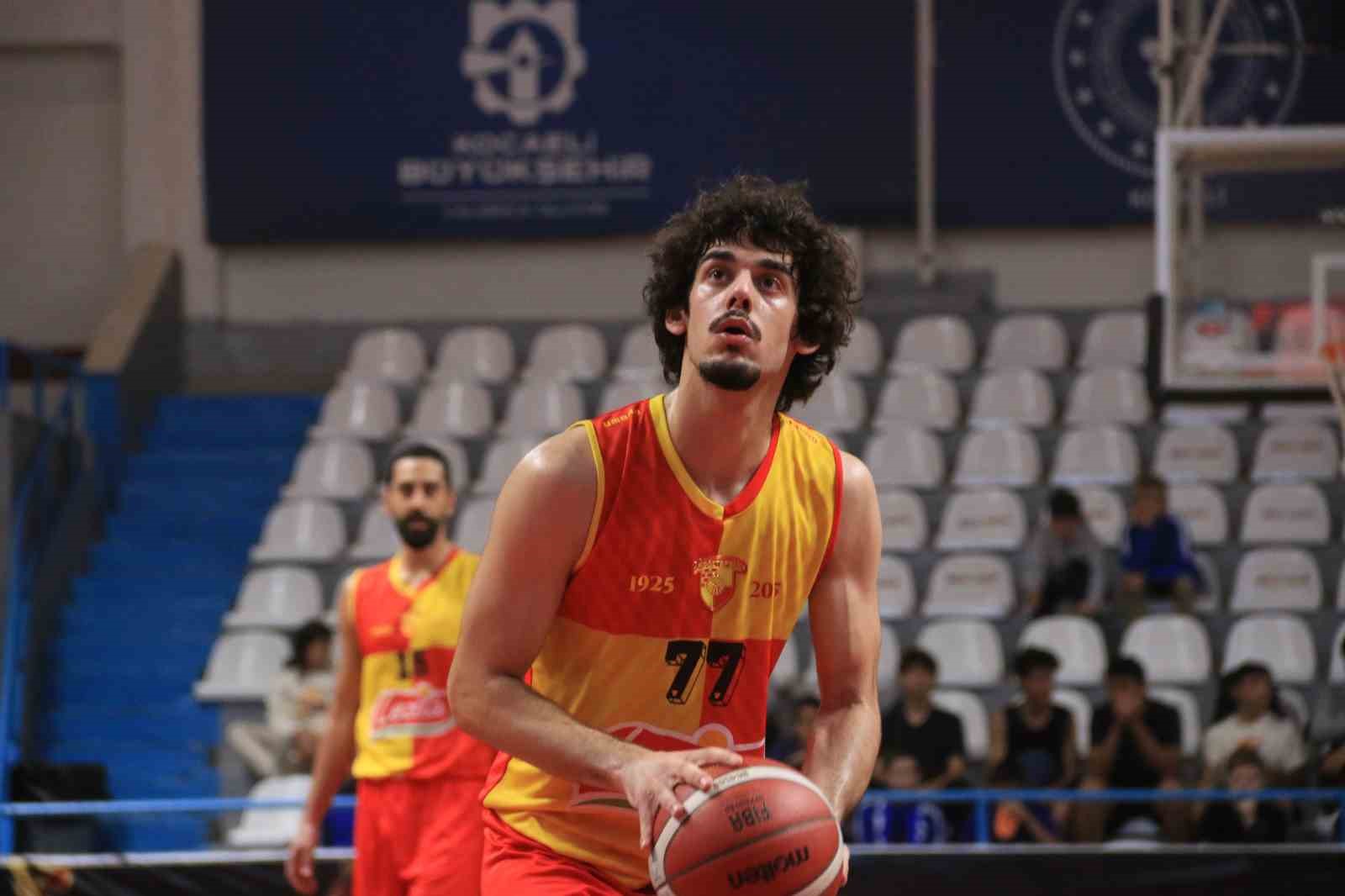 Tb2L: Kocaeli̇ Bşb Kağıtspor: 58 - Göztepe: 54