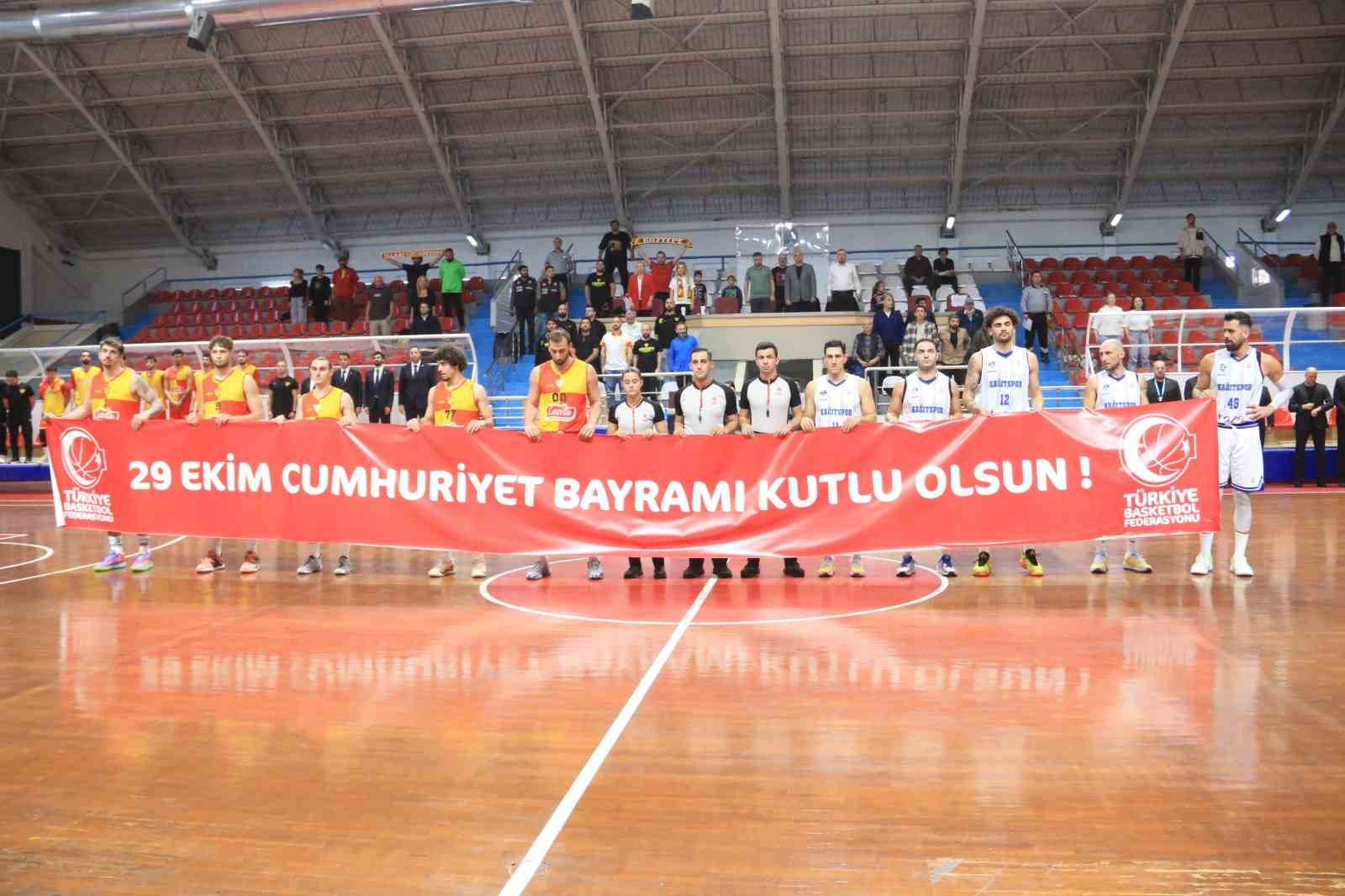 Tb2L: Kocaeli̇ Bşb Kağıtspor: 58 - Göztepe: 54