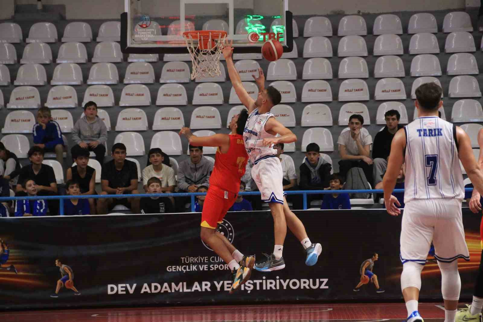 Tb2L: Kocaeli̇ Bşb Kağıtspor: 58 - Göztepe: 54
