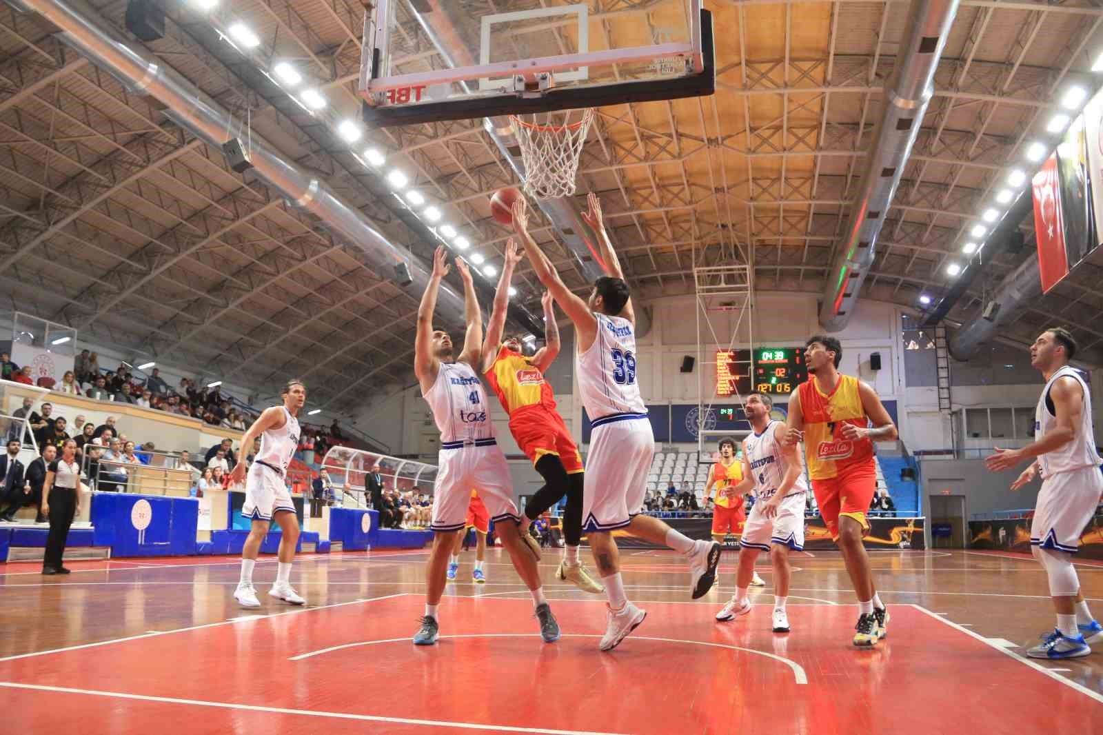 Tb2L: Kocaeli̇ Bşb Kağıtspor: 58 - Göztepe: 54