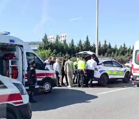 Tem Otoyolunda 7 Araç Zi̇nci̇rleme Kazaya Karıştı: 4 Yaralı