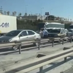 Tem Otoyolunda 7 Araç Zi̇nci̇rleme Kazaya Karıştı: 4 Yaralı