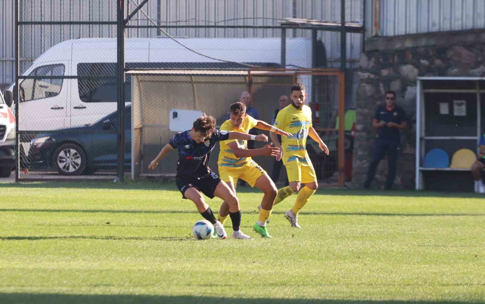 Tff 2. Li̇g: Beledi̇ye Deri̇ncespor: 1 - Erbaaspor: 1