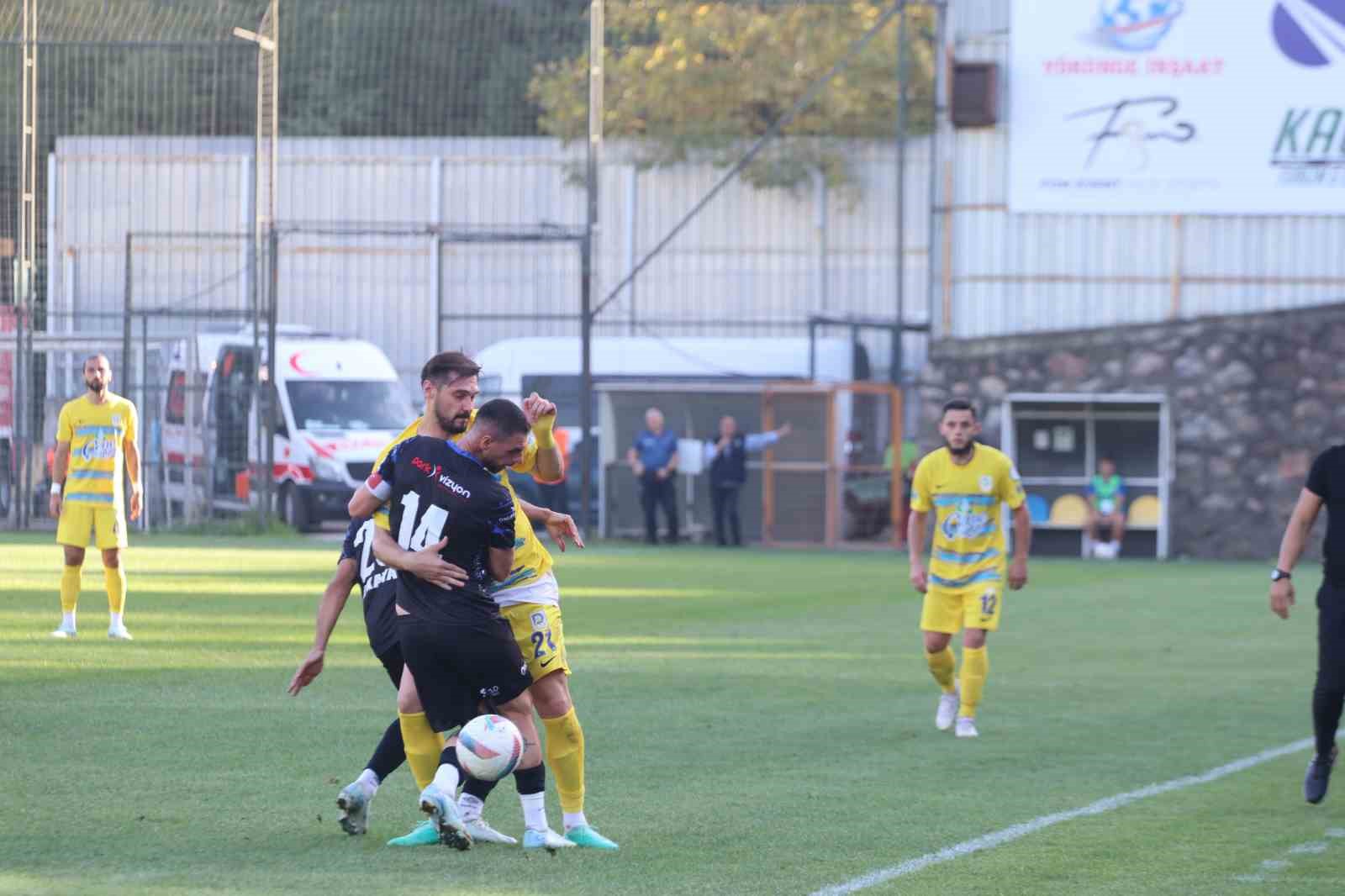 Tff 2. Li̇g: Beledi̇ye Deri̇ncespor: 1 - Erbaaspor: 1