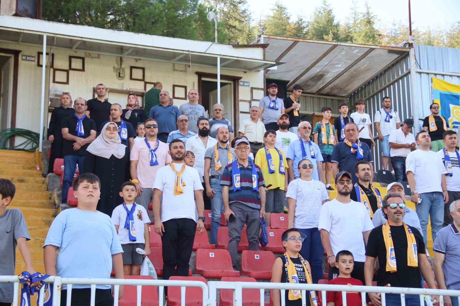 Tff 2. Li̇g: Beledi̇ye Deri̇ncespor: 1 - Erbaaspor: 1