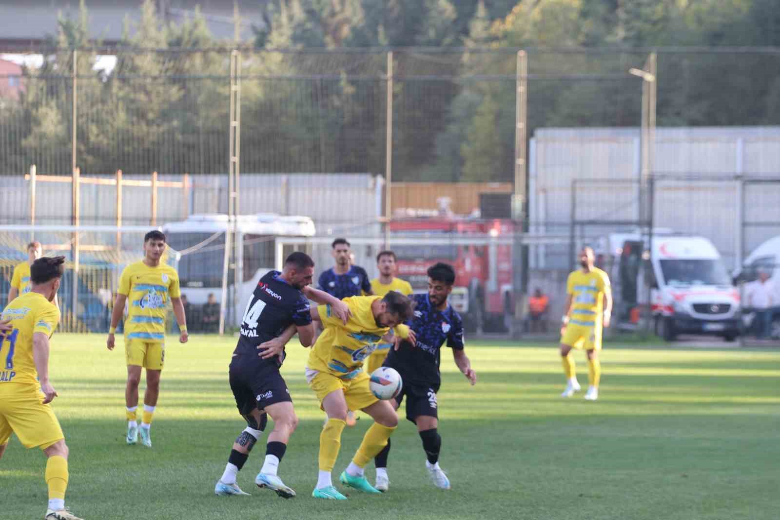 Tff 2. Li̇g: Beledi̇ye Deri̇ncespor: 1 - Erbaaspor: 1