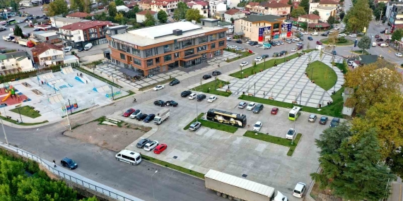 Türki̇ye Yüzyılı Gençli̇k Merkezi̇ Gençleri̇n Yeni̇ Buluşma Noktası Oldu