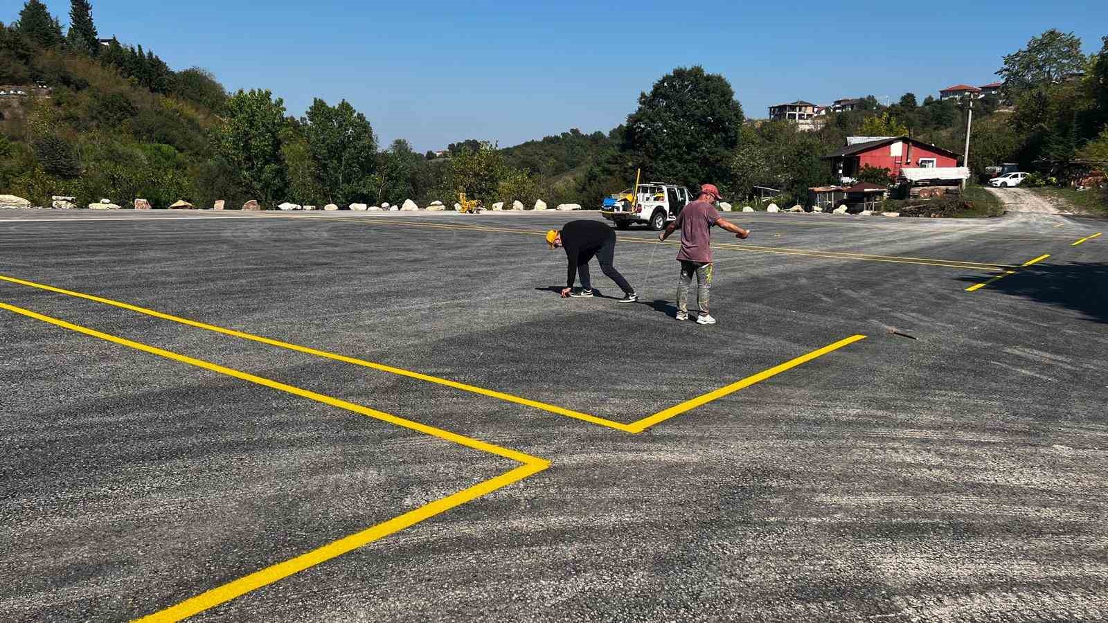Yuvacık Kültür Merkezi̇ Otoparkı Hi̇zmete Hazır