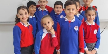 KOCAELİSPOR VAADİ, SINIF BAŞKANLIK SEÇİMİNİ KAZANDIRDI ÇAYIROVA ALPARSLAN İLKOKULU ÖĞRENCİSİ BERAT KÖKSAL: "BANA OY VERİRSENİZ SİZİ MAÇA GÖTÜRECEĞİM" KOCAELİSPOR BAŞKANI RECEP DURUL: "HEM KUTLUYOR, HEM MAÇA DAVET EDİYORUM" "ONLARIN YÜREKTEN SEVGİSİ KOCAELİSPOR CAMİASINI MUTLU EDİYOR"