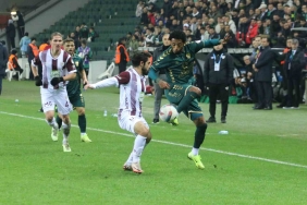 TRENDYOL 1. LİG: KOCAELİSPOR: 2 - BANDIRMASPOR: 2