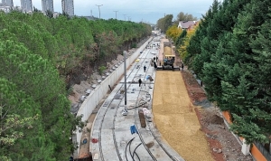 alikahya-tramvayi-stada-dogru-ilerliyor-xHfRDbK7.jpg