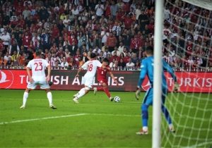 Milli takım 3-1 yenildi