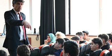 baskan-kocaman-gencleri-dinlemeye-devam-ediyor-TMLE33FQ.jpg
