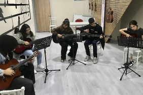 dilovasinda-muzik-kurslari-ilgi-odagi-oldu-S3nEsLyF.jpg