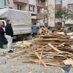 firtinada-ucan-catilar-icin-hasar-tespiti-suruyor-AibUsGk6.jpg