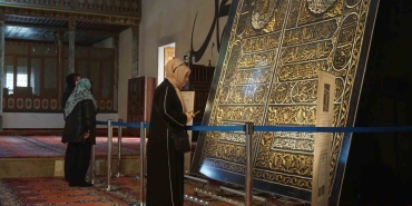 kabe-kapisinin-ortusu-edirnede-sergilenmeye-baslandi-RCtZEyGH.jpg