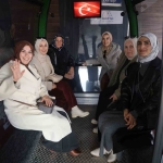 kadin-ciftciler-teleferikle-essiz-deneyim-yasadi-U6AcZgr8.jpg