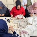 kadinlar-hem-ogreniyor-hem-uretiyor-px59KyDA.jpg