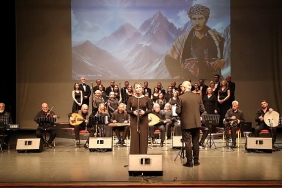kocaeli-buyuksehir-atayi-sevdigi-sarkilarla-yad-etti-N8RSQnTF.jpg
