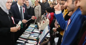 kocaeli-cayirova-5-kitap-gunleri-kapilarini-acti-GIppidhg.webp
