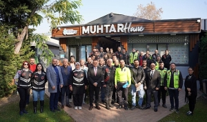 motosiklet-suruculeriyle-toplanti-ve-anket-calismasi-QOGlkmqb.jpg