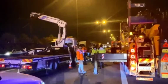 TEM Otoyolu’nda Kaza: Sürücü Yaralı Kurtuldu