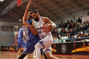 turkiye-basketbol-2-ligi-kocaeli-bsb-kagitspor-81-corlu-belediyesi-71-OOKB2HG6.jpg