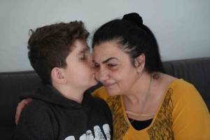 DARP İDDİASI TERSİNE DÖNDÜ: ÖĞRETMEN VE VELİ MAHKEMELİK OLDU ÖĞRETMEN BERAAT ETTİ, ŞİKAYETÇİ ANNE SANIK OLDU "OĞLUM DAYAK YEDİ" DİYEREK ŞİKAYETÇİ OLAN ANNE, SANIK SANDALYESİNDE