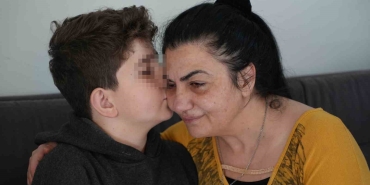DARP İDDİASI TERSİNE DÖNDÜ: ÖĞRETMEN VE VELİ MAHKEMELİK OLDU ÖĞRETMEN BERAAT ETTİ, ŞİKAYETÇİ ANNE SANIK OLDU "OĞLUM DAYAK YEDİ" DİYEREK ŞİKAYETÇİ OLAN ANNE, SANIK SANDALYESİNDE