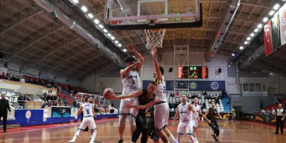 TB2L: Kocaeli BŞB Kağıtspor: 68 – Akhisar Belediye: 65