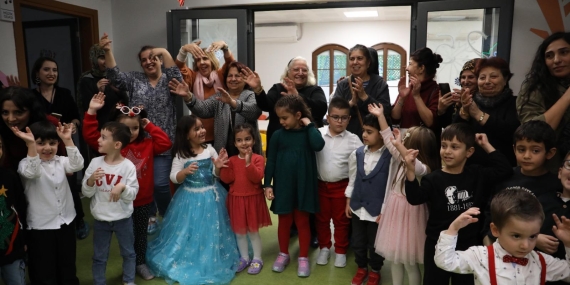 Asırlık Çınarlar ve Minik Çınarlar Yılbaşı etkinliğinde buluştu