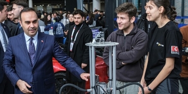 bakan-kacirdan-kocaelinin-teknoloji-takimlarina-ovgu-kocaeli-teknofest-2024te-buyuk-isler-basardi-gbJn1RFh.jpg