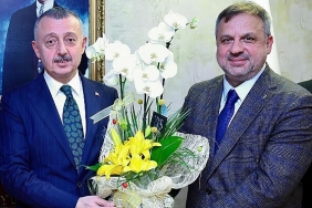 baskan-buyukakin-kongresini-tamamlayan-ilce-baskanlarini-kabul-etti-jLR67SHV.jpg