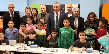 baskan-buyukakindan-cok-ozel-bir-gun-ozel-cocuklarin-buyukakin-sevgisi-xIA87D3E.jpg
