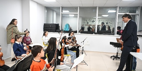 Başkan Kocaman İle Gençlerin Kahve Sohbeti