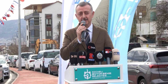 Büyükakın’dan İmamoğlu’na: “Öğrencimize de, emeklimize de yardım ediyoruz, 32 diş sırıtıp insanları ifşa etmiyoruz”