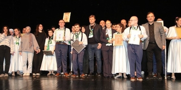 cemil-meric-ogrencilerinden-gurur-dolu-anlar-1wQkeNgG.jpg