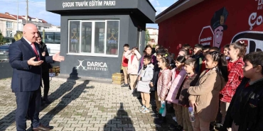 egitim-ve-eglence-trafik-parkinda-bir-arada-YRYTunBT.jpg