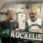 galibiyet-sevinci-ucakta-hostese-beste-yaptirdi-A2AFfjAh.jpg