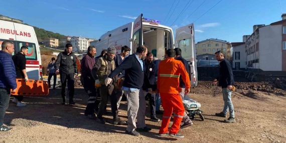 Hastane inşaatında çalışan işçi asansör boşluğuna düştü