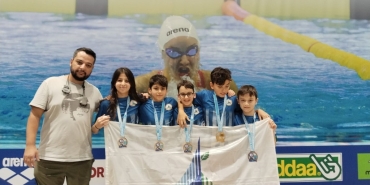 kartepe-belediyespor-yuzme-takimindan-tarihi-zafer-sq2wQfVP.jpg